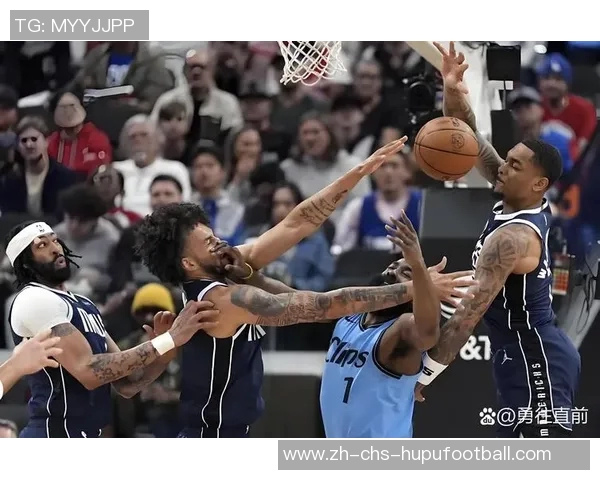 快船与独行侠激战正酣球迷期待的西部对决即将上演 快船与独行侠激战正酣球迷期待的西部对决即将上演